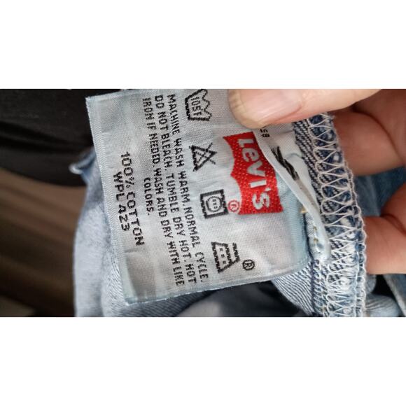 Vintage 501 button fly Levi's. 100% cotton 33w30L Authentic denim distressed Y2K - Picture 8 of 9